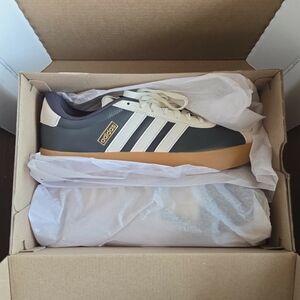 adidas Women's Dark Green and Cream Athletic Sneakers with Gum Sole